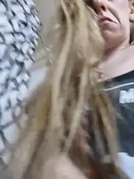 Freechat eatmeplease44 on StripChat