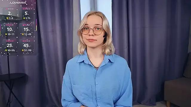 EdaKirkIin on StripChat