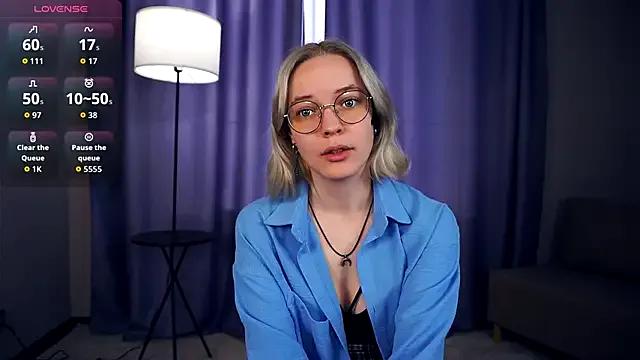 EdaKirkIin on StripChat