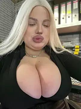 Eliaden on StripChat