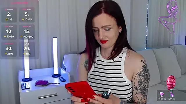 ElisaJane on StripChat