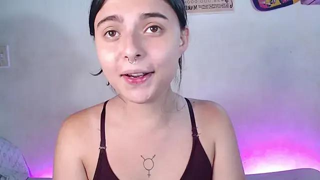 Freechat elizabethtaylorxxx on StripChat