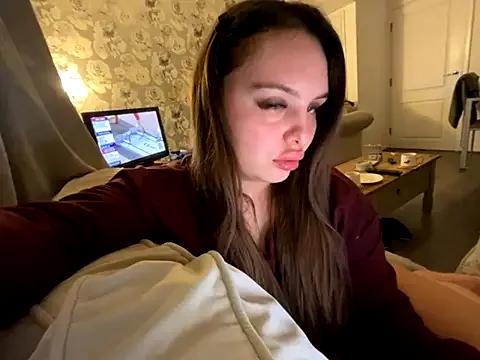 EllaStarrxxx — LT GETS VID