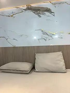 Freechat emily_browne on StripChat