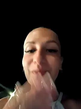 Freechat emma4xxx on StripChat