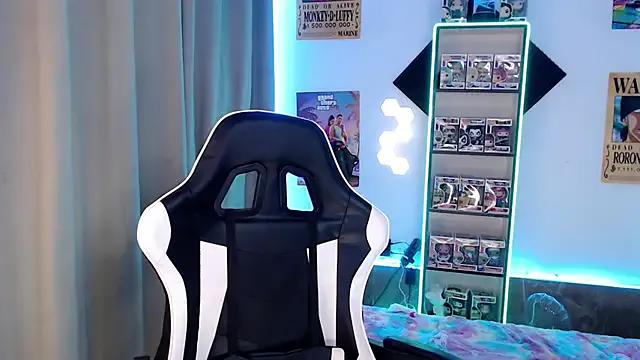 Emmy_Ruiz on StripChat