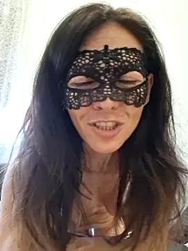 EmySkinny85 on StripChat