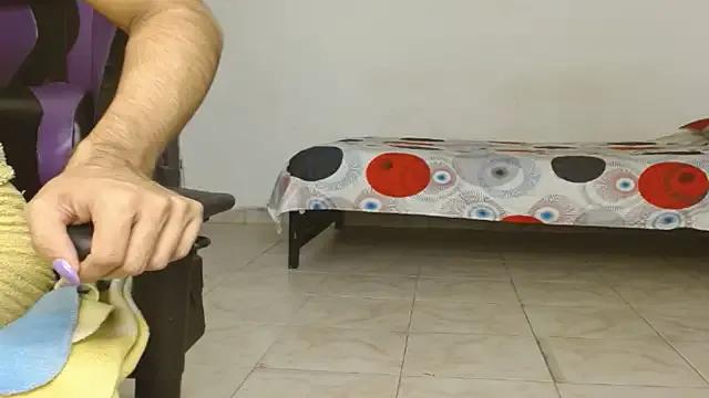 engielphoenis14 on StripChat