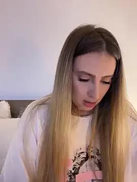 StripChat Eva_Ryen is Freechat Eva_Ryen — SloppyBj + eye contact+ :gift : 4LT