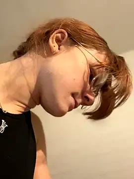 foxy_ana13 on StripChat