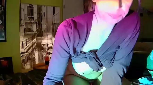 Freechat GardenGirl00 on StripChat