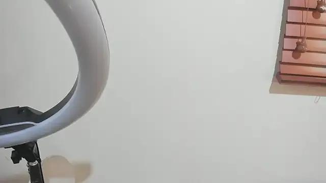 Freechat GiannaSlimJB on StripChat