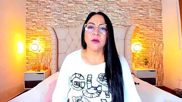 Gina_Myers on StripChat