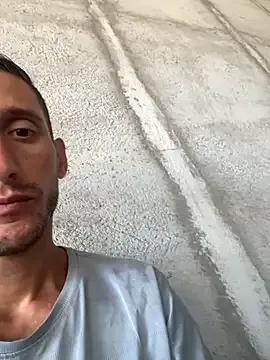 Gionnytav on StripChat