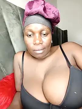 Golden_diver on StripChat