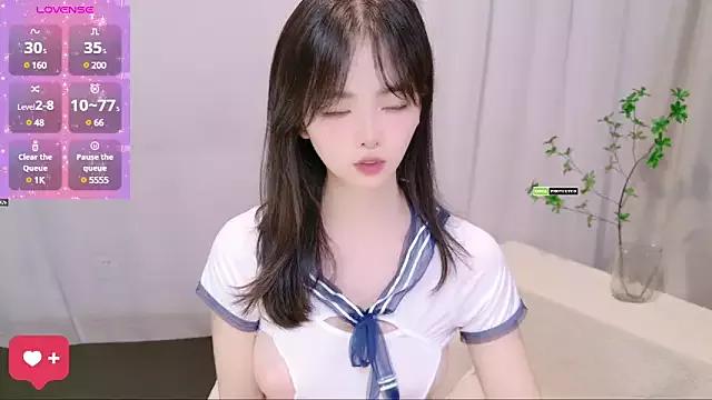 Freechat GouGou-111 on StripChat