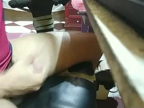 growing20yo on StripChat