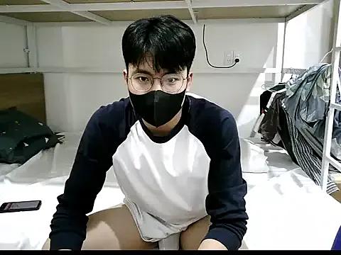 Freechat Gwencloudy on StripChat