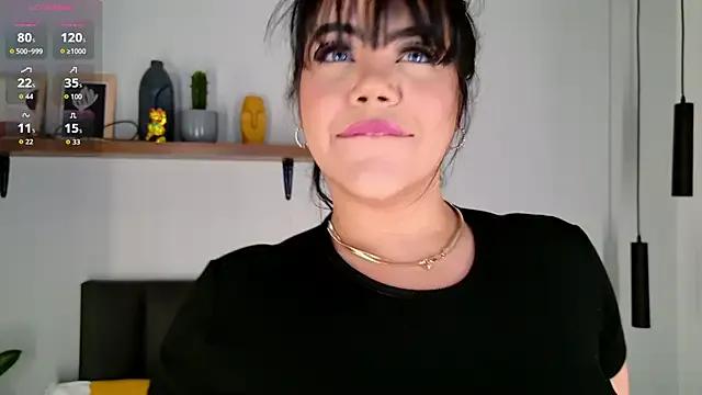 Harmonybabe_ on StripChat