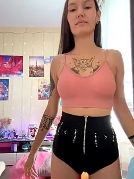 Heart_Ass on StripChat