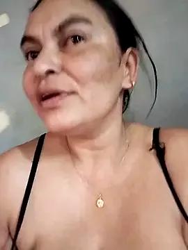 Horny-Mommy-Dirty on StripChat
