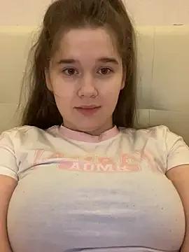 HornyGirlH on StripChat