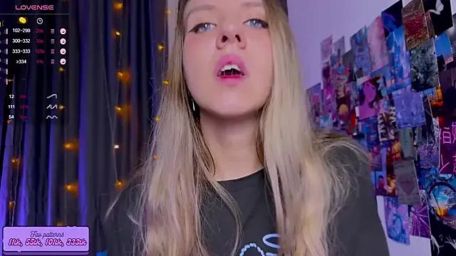 HotaruTomo on StripChat