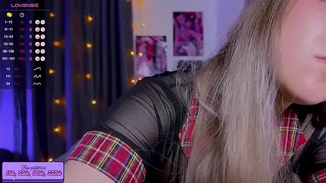 HotaruTomo on StripChat