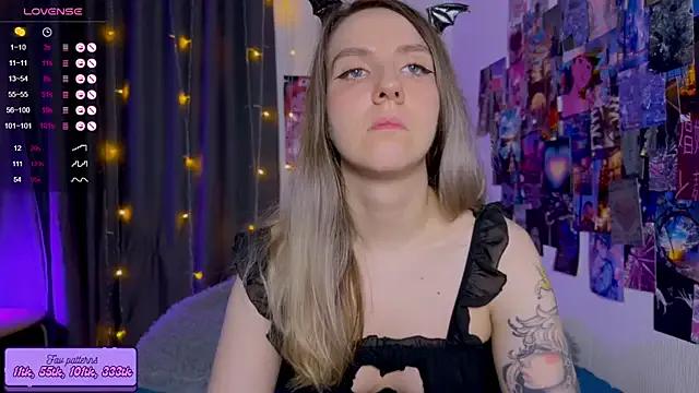 HotaruTomo on StripChat