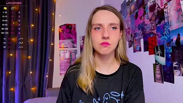 HotaruTomo on StripChat