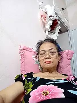 Hotestlove on StripChat