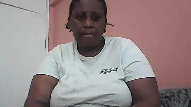 HUGEASSXXXXX on StripChat