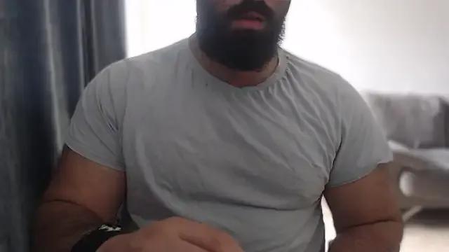 hugemachohandsome on StripChat