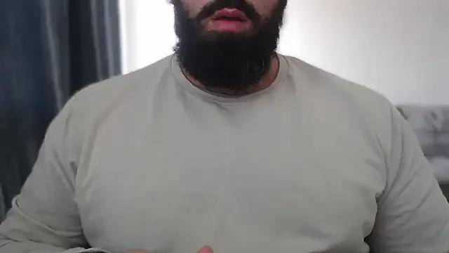 hugemachohandsome on StripChat