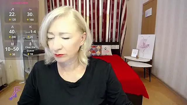 hunters_woman on StripChat