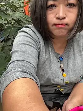 icewoman888 on StripChat