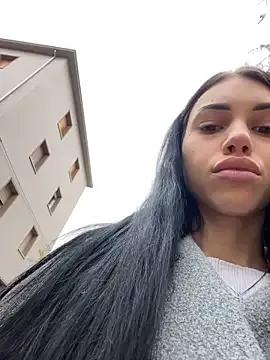 ilariea_girl on StripChat