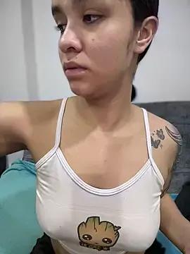 Isabella-Teen — Take off my shirt