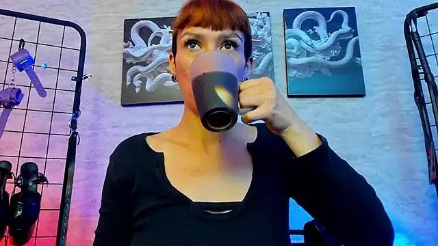 IvanaFetish on StripChat