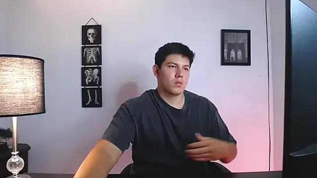 JamesCr_ on StripChat