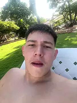 JamesCr_ on StripChat