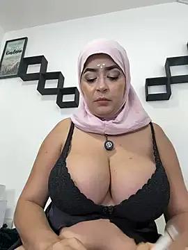 jamilaross on StripChat