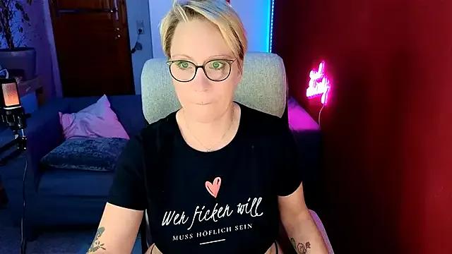 JaninaSecrets_ on StripChat