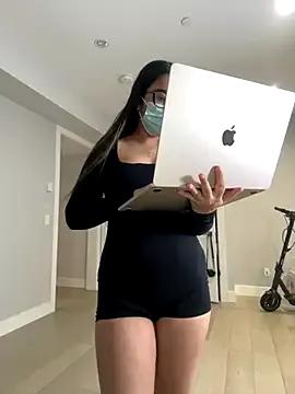 jAsMinE678 on StripChat