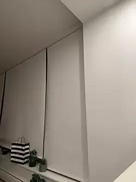 jAsMinE678 on StripChat