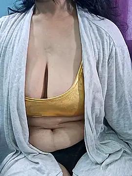 Jassi_Does on StripChat