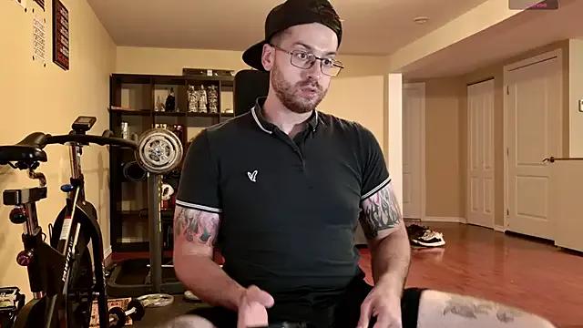 JayXCee_Official on StripChat