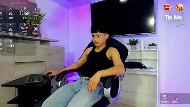 Jhonny-Blake on StripChat