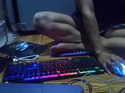 juicycum069 on StripChat