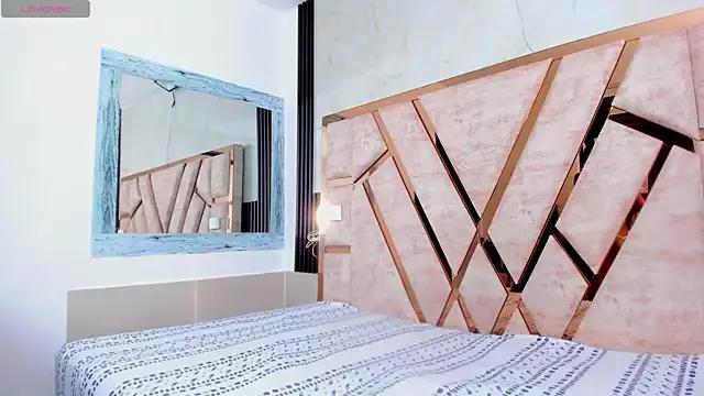 Freechat kandy_bronw on StripChat